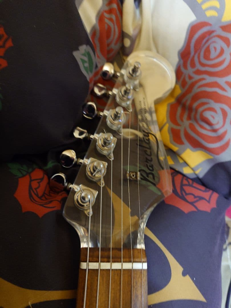 アクリル ストラト