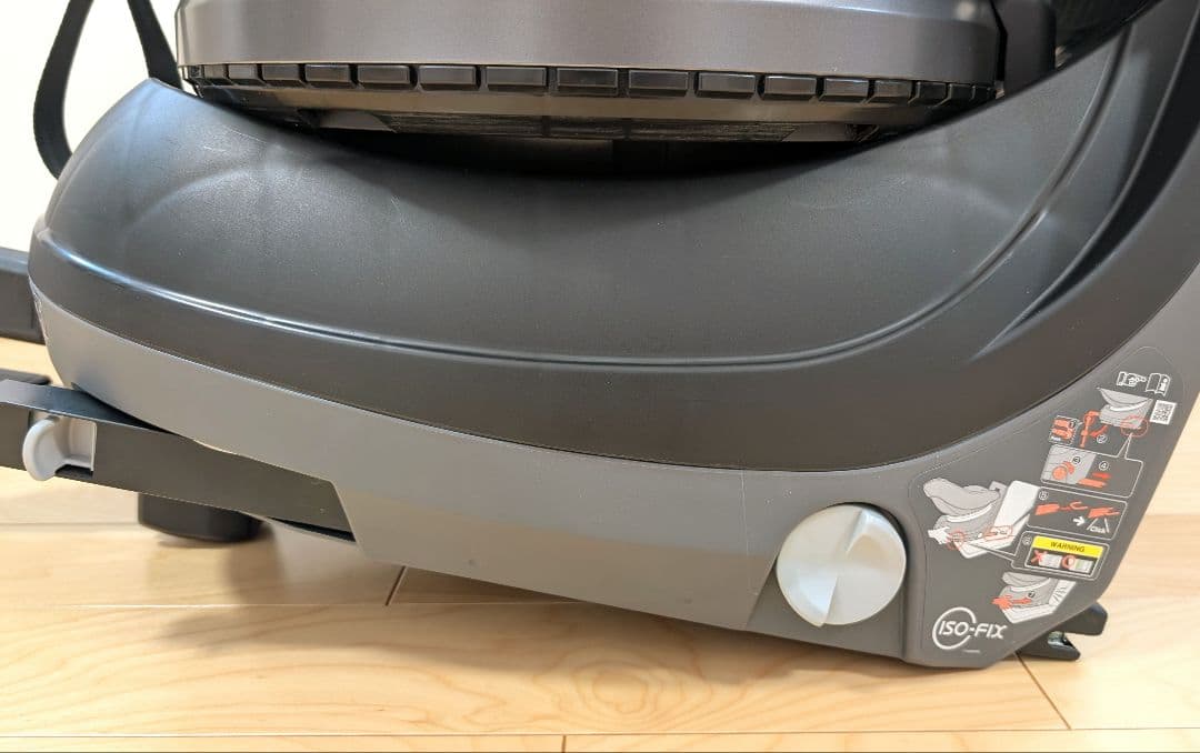 コンビ クルムーヴ スマート Light ISOFIX 新生児 チャイルドシート