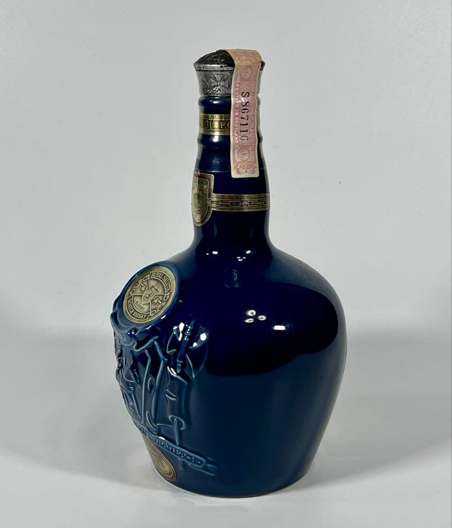 香心様ご検討中　【古酒】ロイヤルサルート21年 青 陶器ボトル【未開栓】