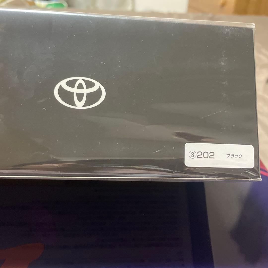 トヨタ　40 ヴェルファイア　ミニカー　新品未開封　1/30スケール　ブラック