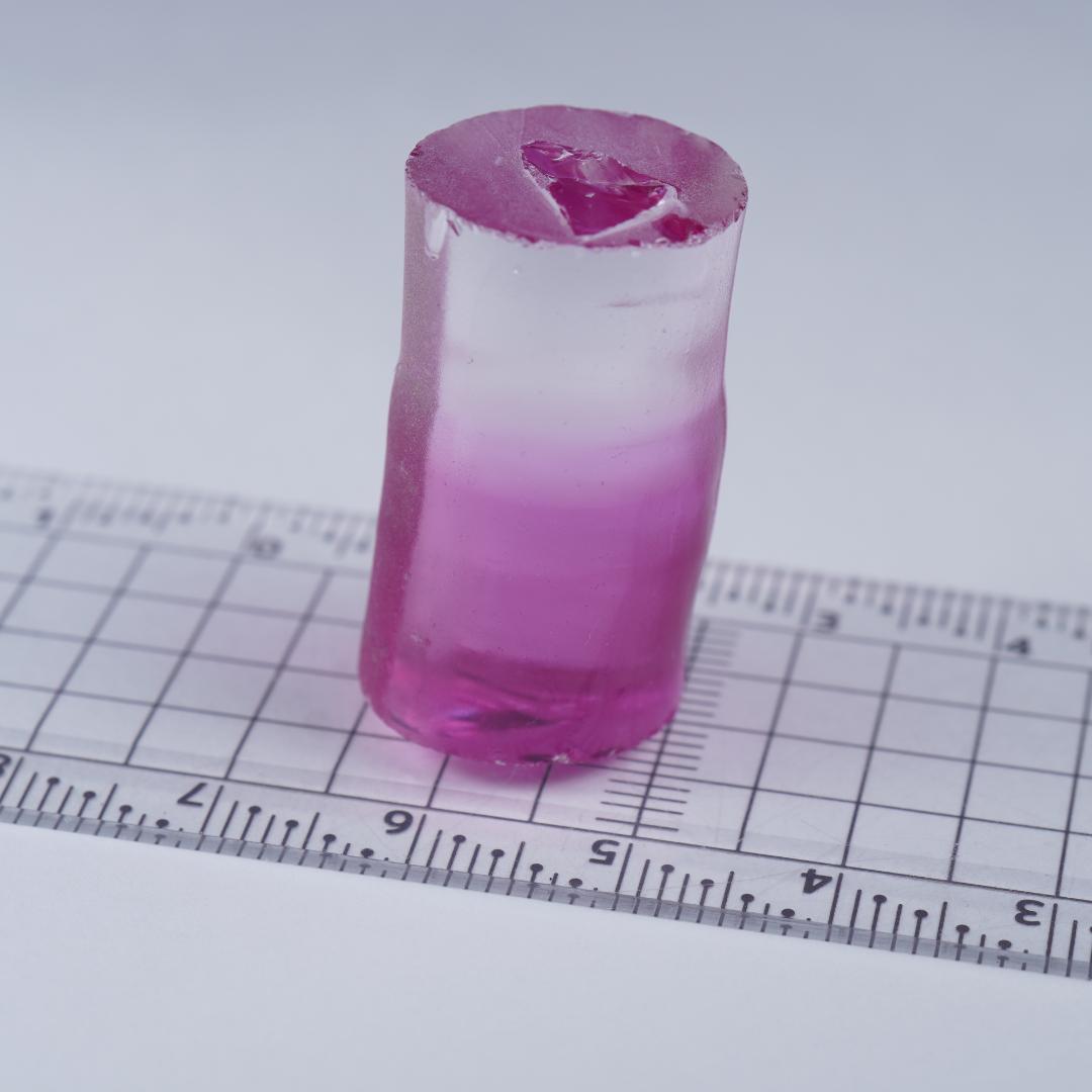 合成バイカラーサファイア　原石