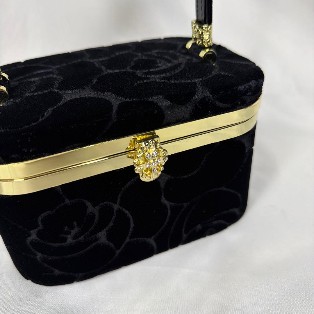 新品未使用　振袖用　ベルベット　2026年　草履　バッグ　セット　黒　フリー