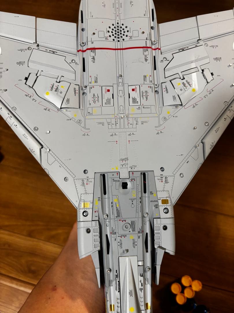 F-4EJ改をつくる(完成品) 一部破損あり・プラスチック製のクリアケース付き