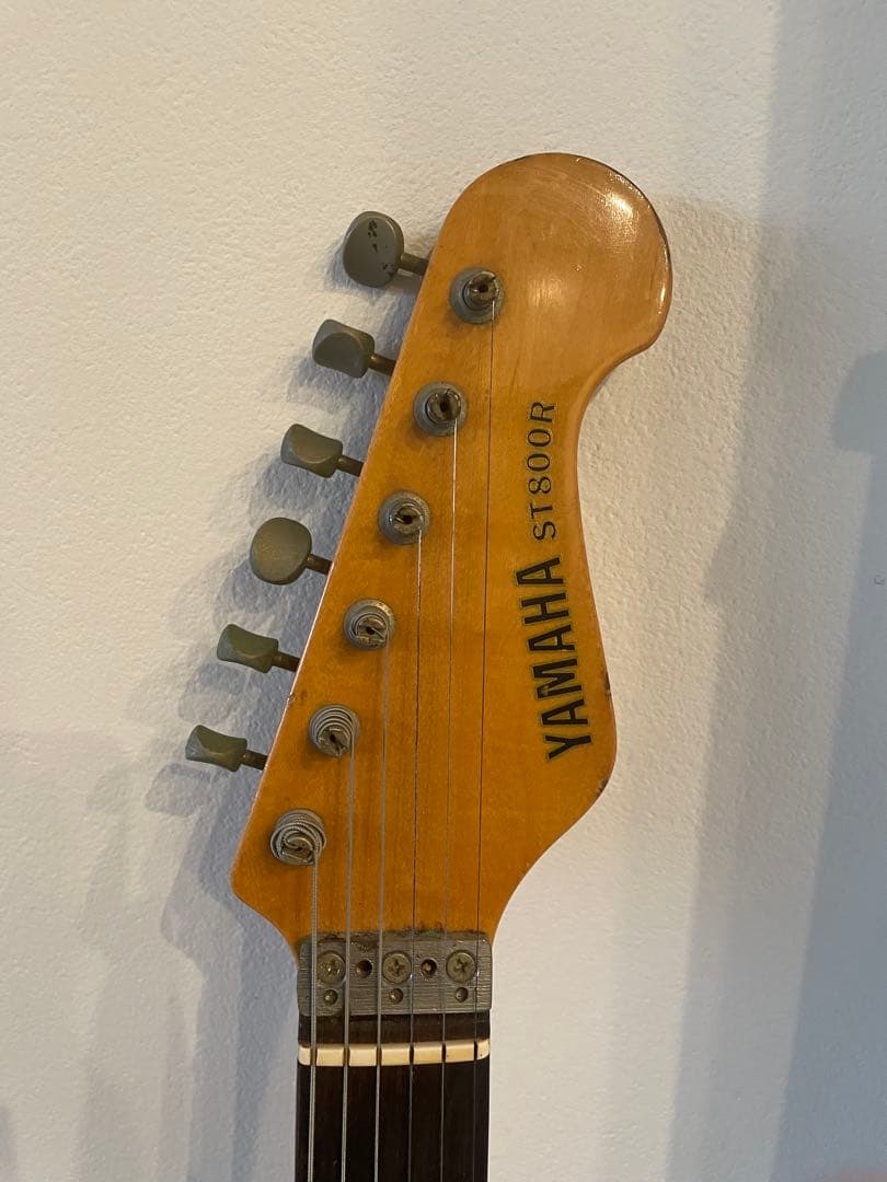 ギター YAMAHA ST800R Electric Guitar