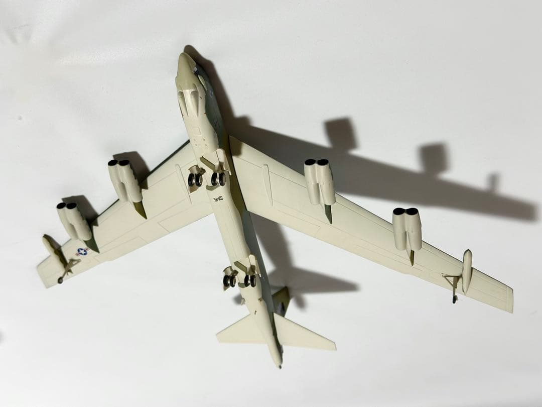 航空機・ヘリコプター herpa 1/200 B-52H Stratofortress