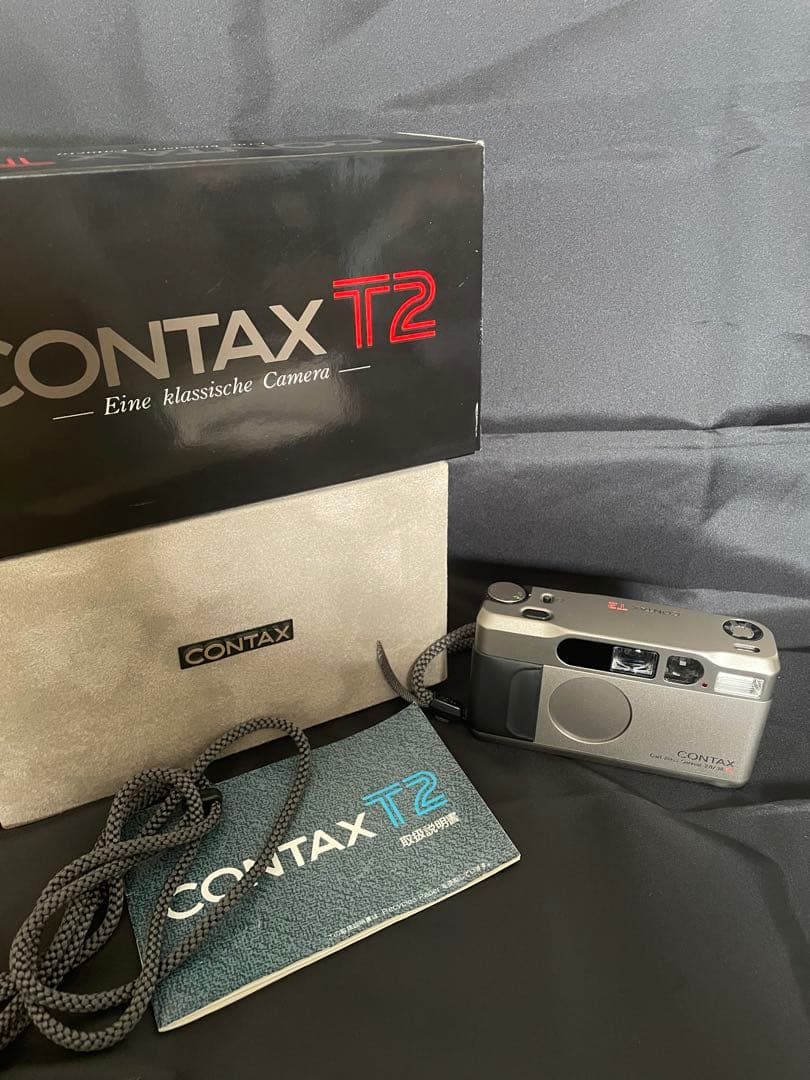 Contax T2 チタンクローム　コンパクトカメラ