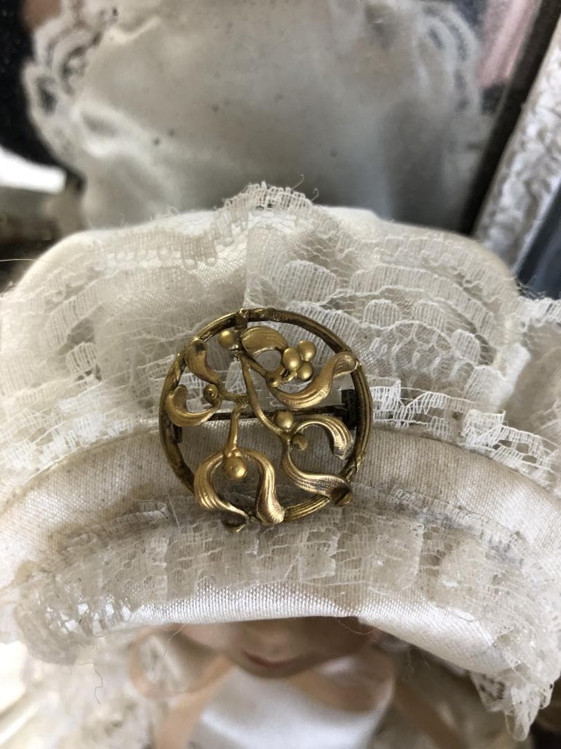 フランスアンティーク ヤドリギのブローチ