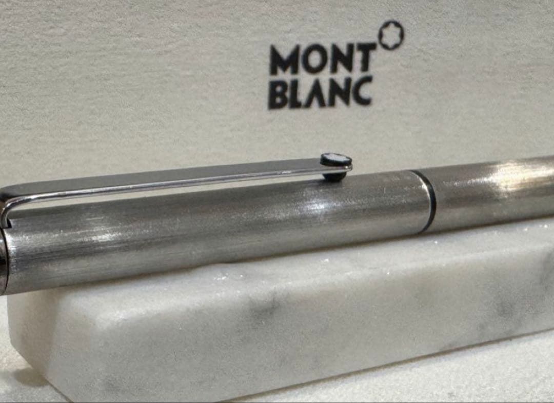 【極美品】モンブラン 2色ボールペン シルバー（リフィルセット）