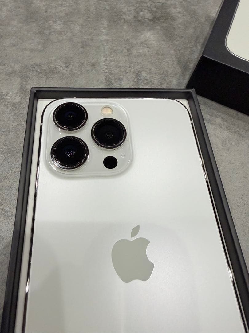 Apple iPhone13Pro 256GB シルバー SIMフリー