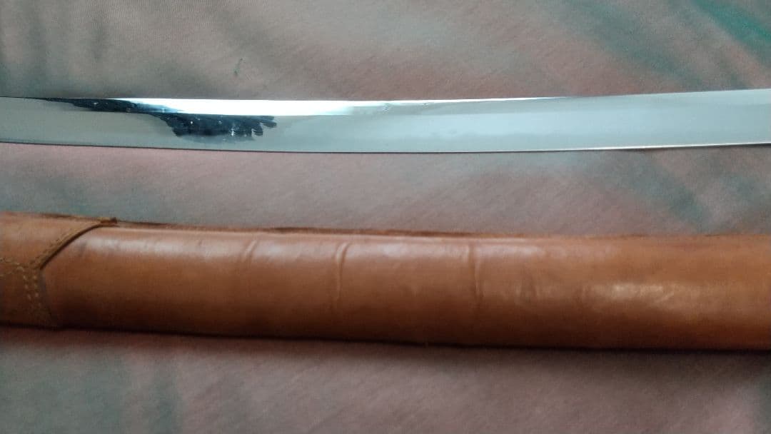 【概ね美品】模造刀 軍刀 革鞘 皮鞘 時代 ミリタリー サバゲー 日本軍 鍔