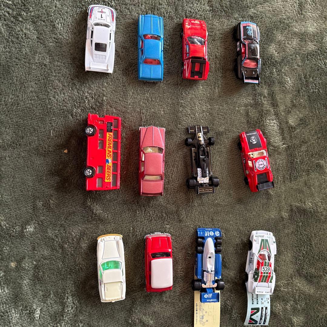 O*。様 TOMICA ミニカー 12台セット 日本製