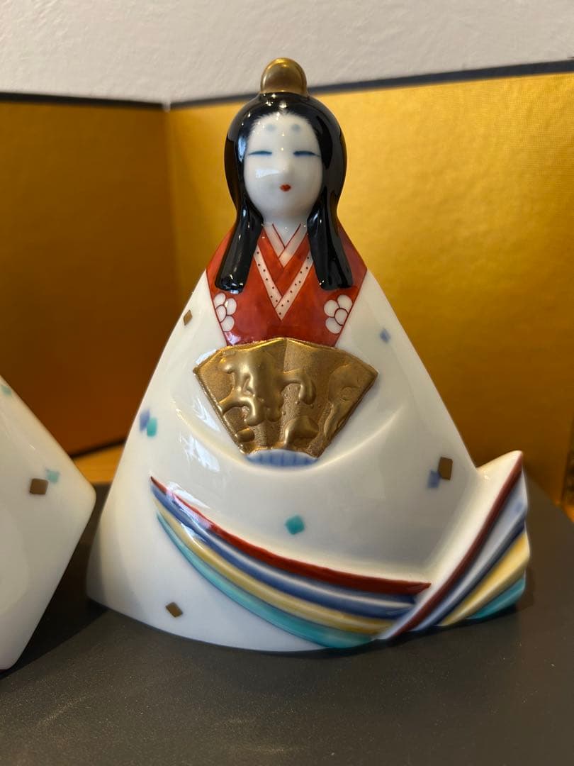 雛人形　伊万里焼（鍋島焼）伝統雛人形 陶器製