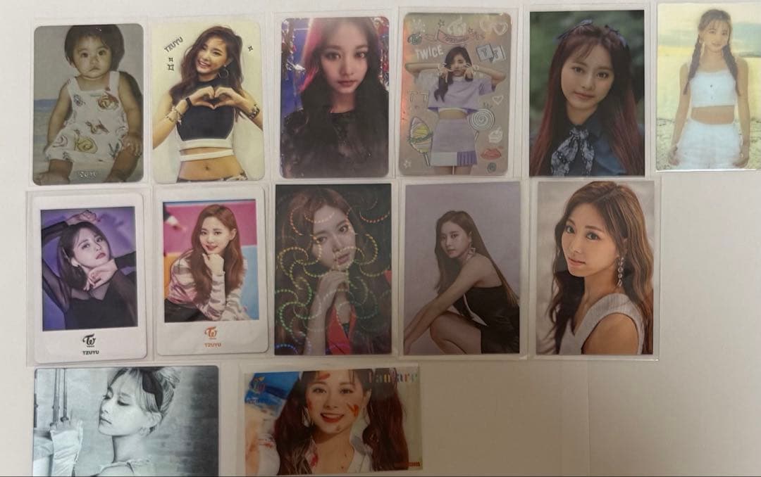 ツウィトレカ＆アルバムグッズセット　9ページ