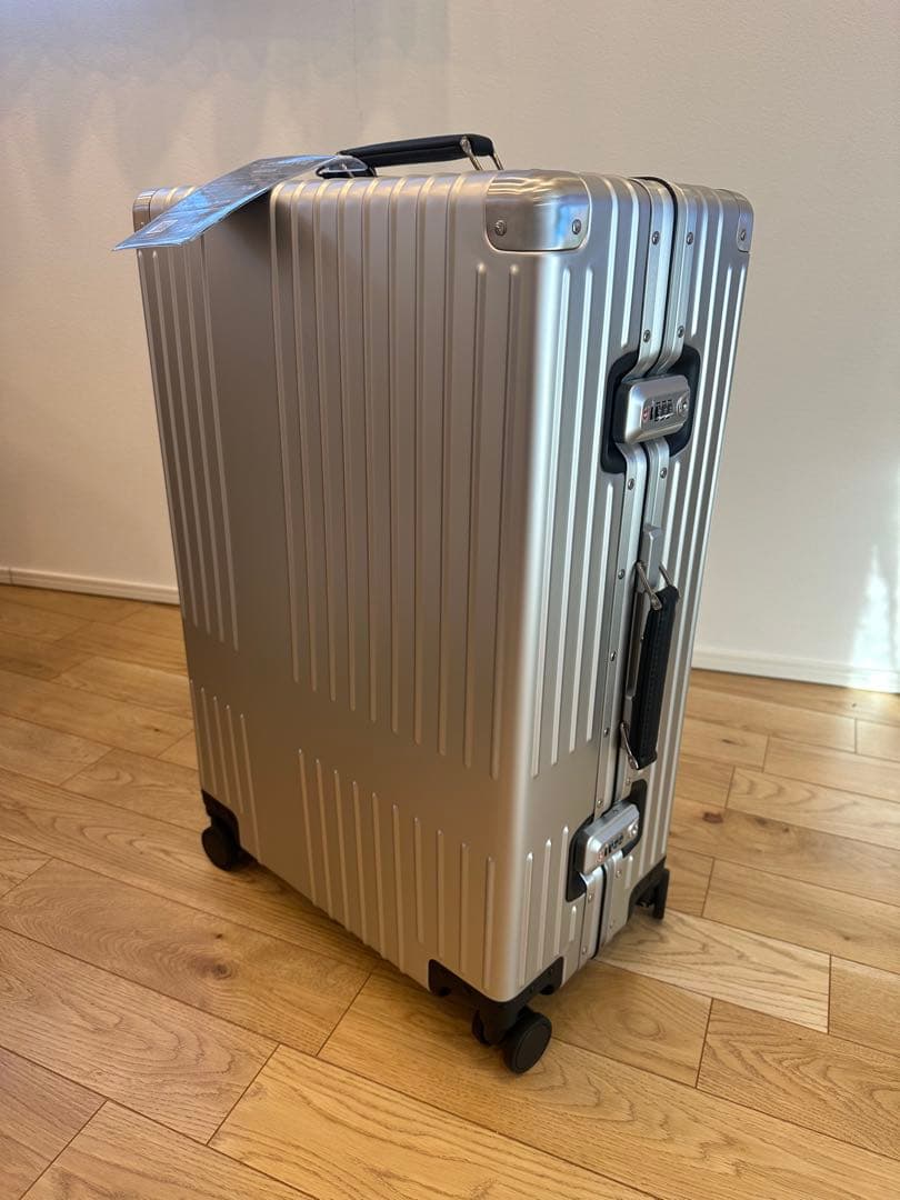 【新品・未使用品】innovator アルミスーツケース 限定色 70L