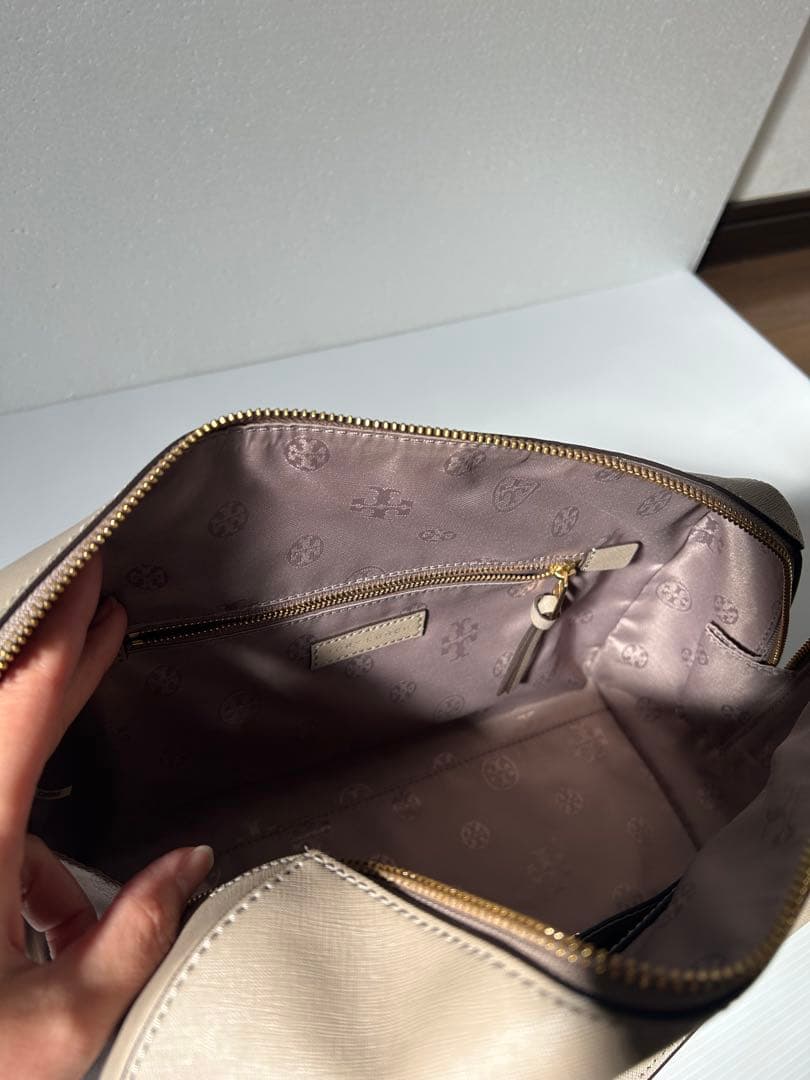 トリーバーチ ベージュ ハンドバッグ ショルダーベルト付