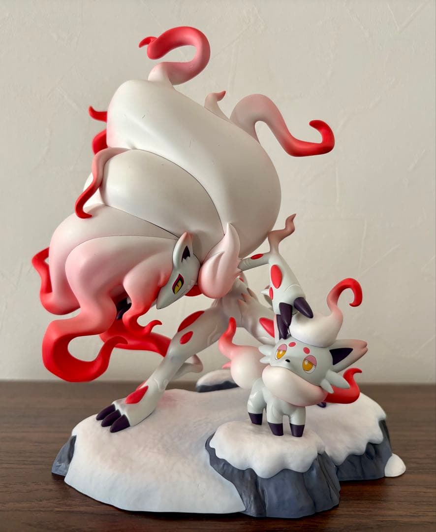 ポケモンセンター オリジナル フィギュア ヒスイゾロア ヒスイゾロアーク