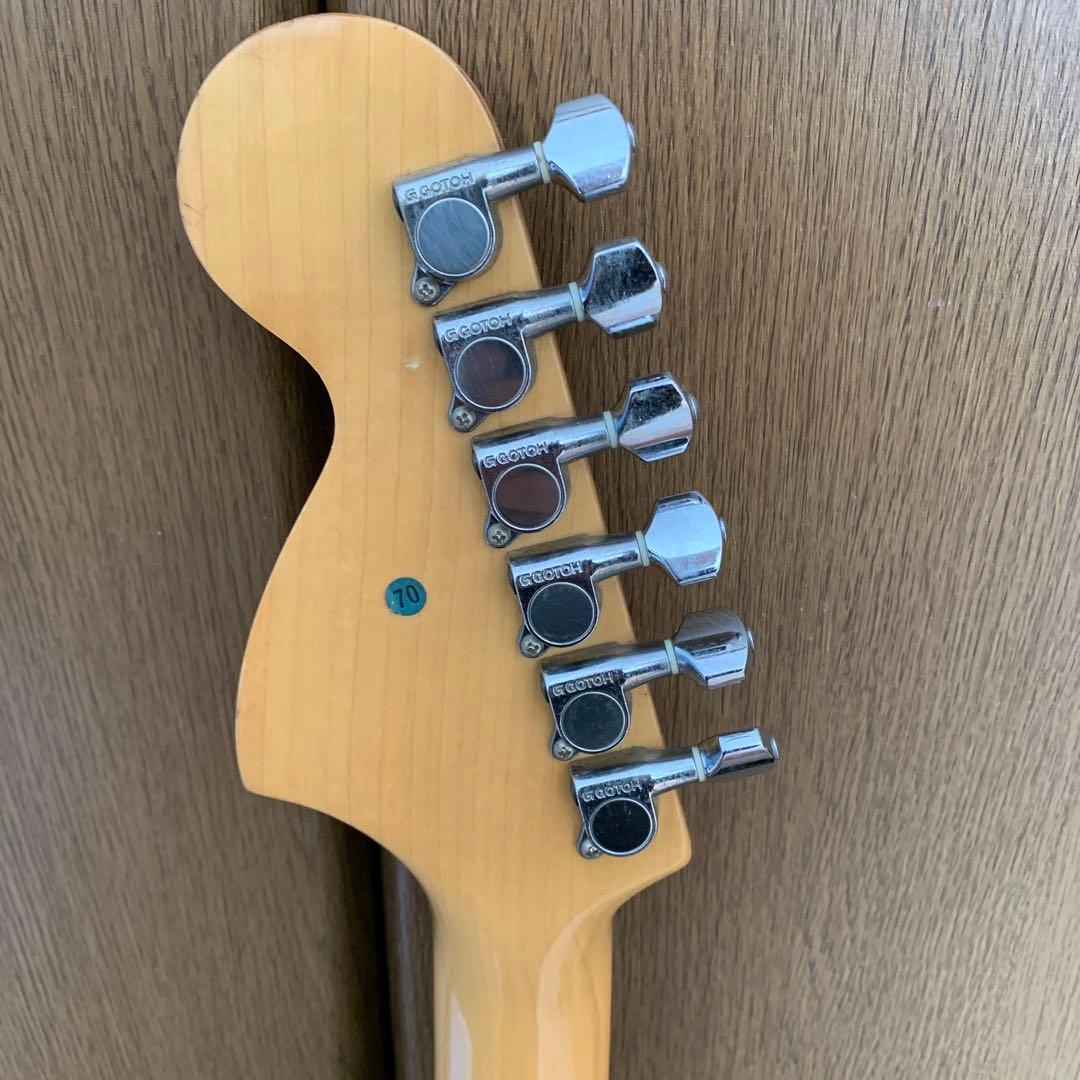 Fender Japan ストラトST72 Eシリアル
