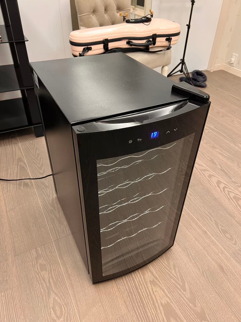 ワインセラー 最大18本収納 ペルチュ式