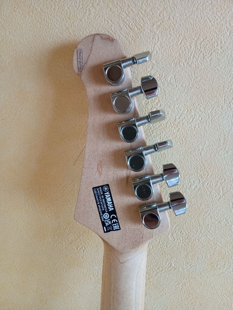 YAMAHA ヤマハ エレキギター PACIFICA 212VFM