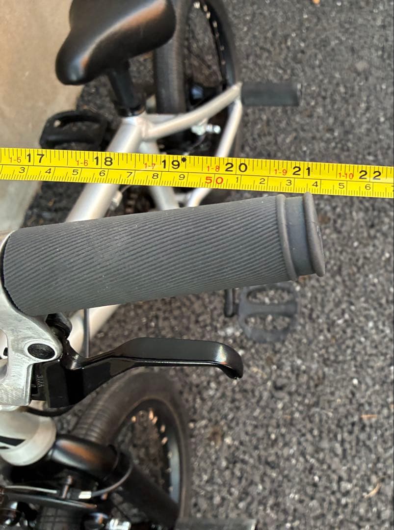 ARES STN BMX 自転車 シルバー・ブラック 16インチ