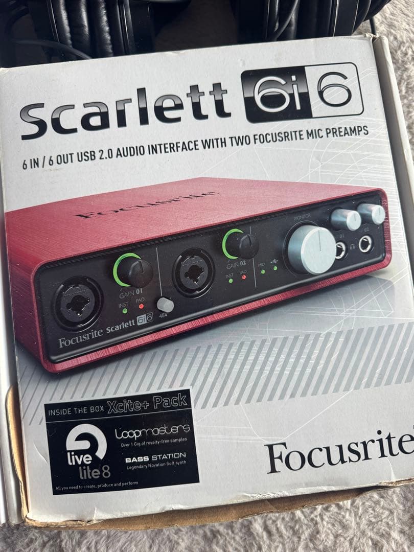 Focusrite Scarlett 6i6 オーディオインターフェイス