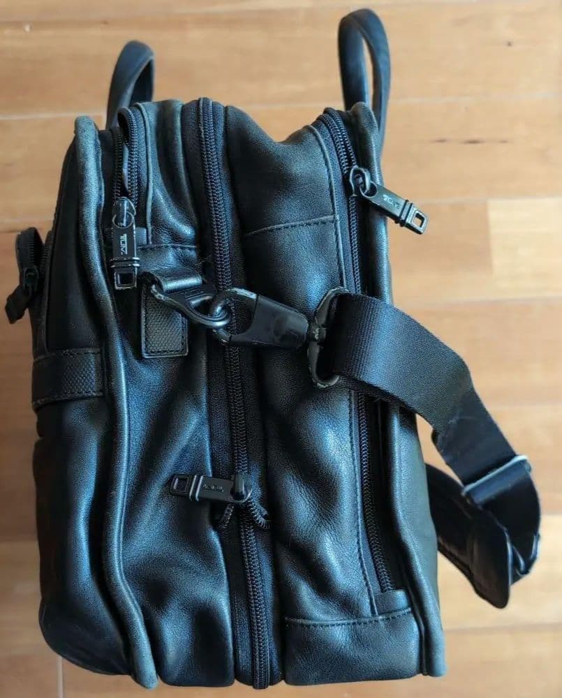 TUMI エクスパンダブルオーガナイザーラップトップブリーフ　オールレザー黒