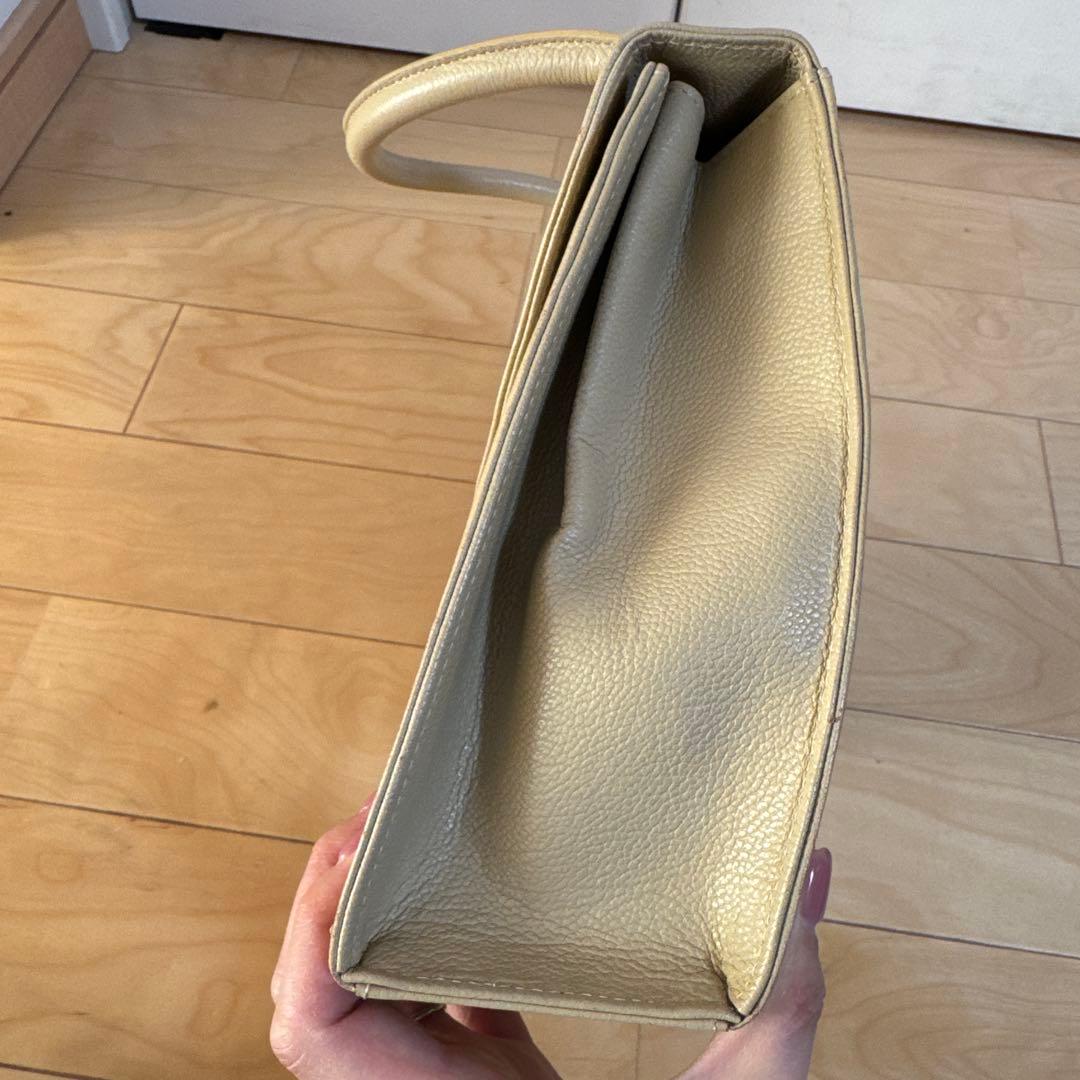 イヴ・サンローラン　ベージュバック