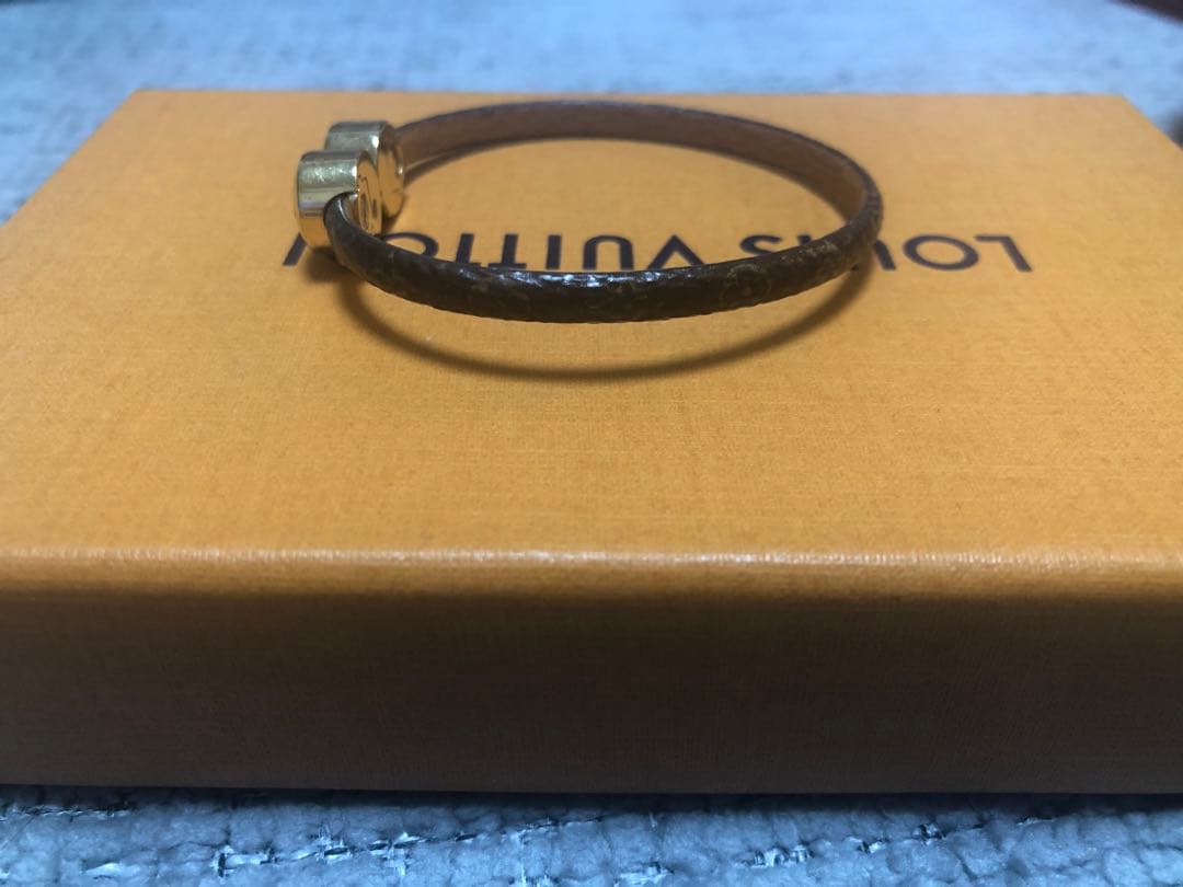 LOUIS VUITTON ブレスレッド