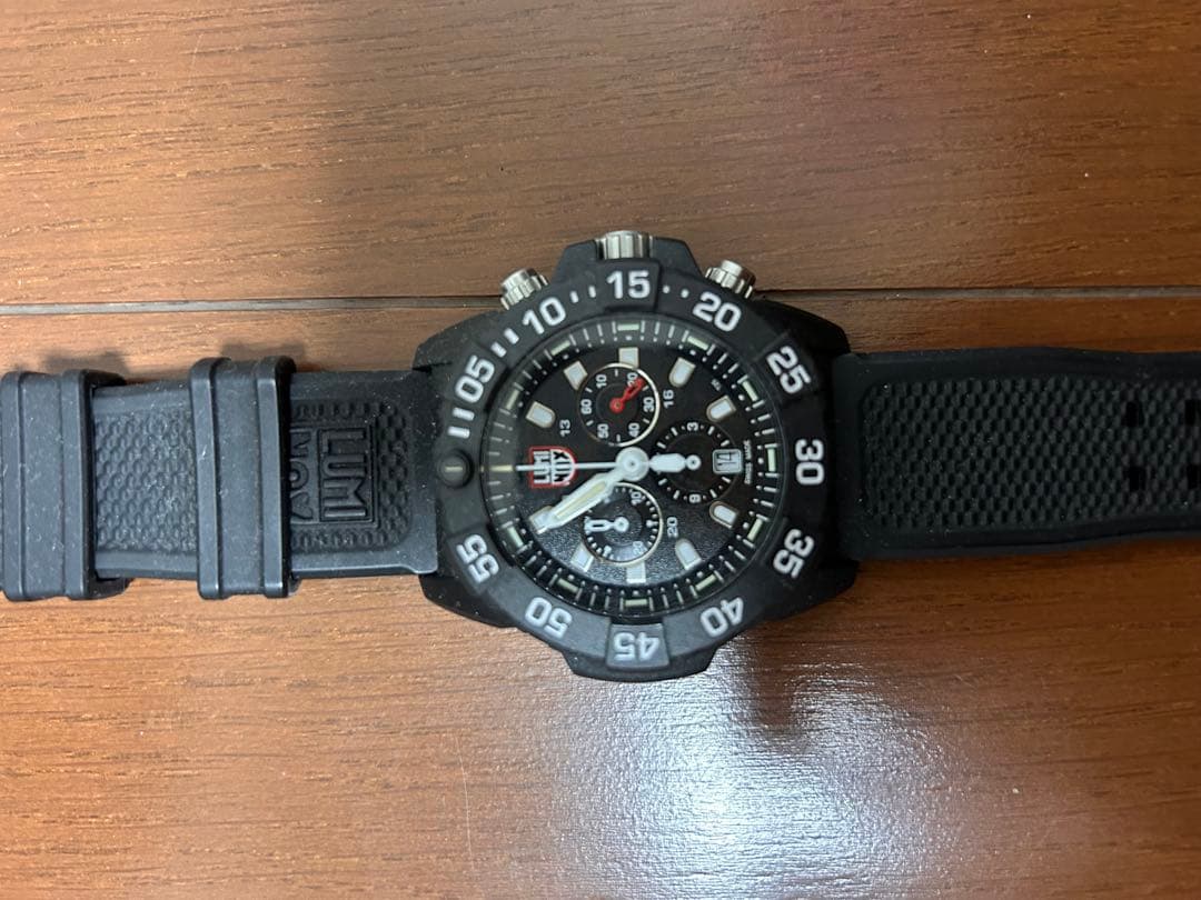 Luminox ブラック クォーツ 腕時計