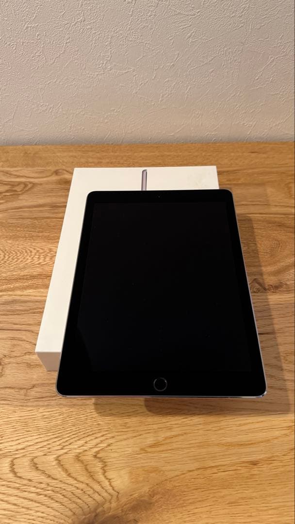 美品 iPad Pro 9.7インチ　128GB Wi-Fi 箱・ケース付