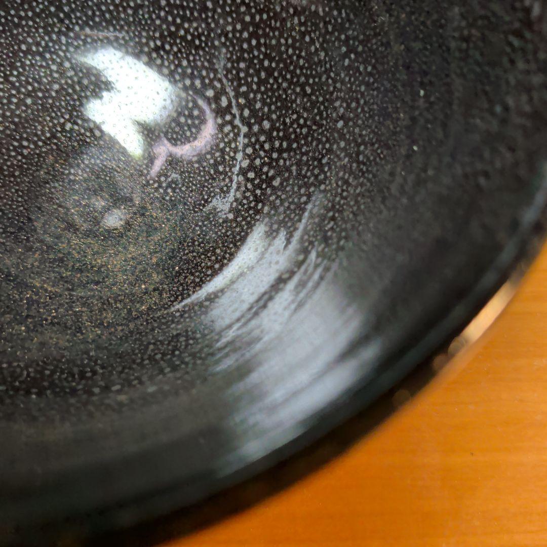 唐津焼・油滴・黒色 陶器 茶碗 木製箱付き