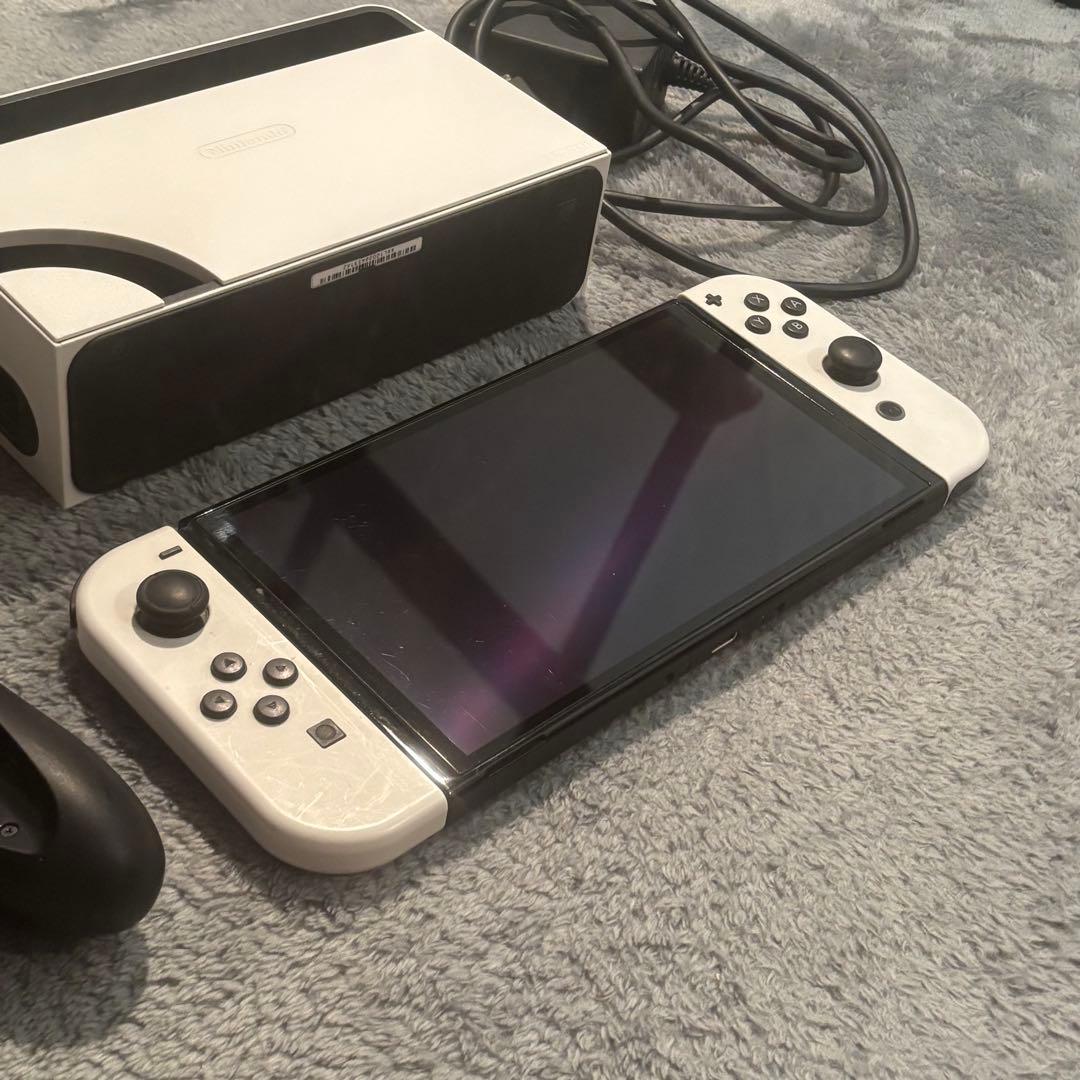 美品 Nintendo Switch ホワイト 動作確認済み