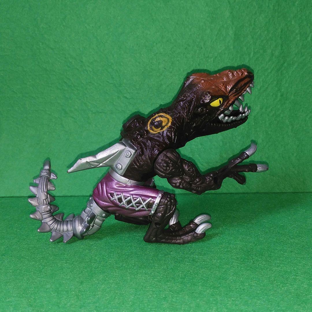 エクストリームダイナソーズ　エビルハックス　フィギュア　マテル　アメトイ