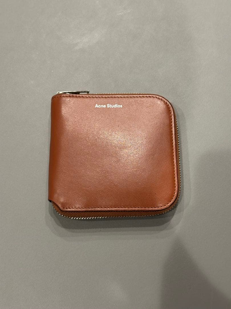 Acne Studios ブラウンレザー二つ折り財布 Wallet 財布