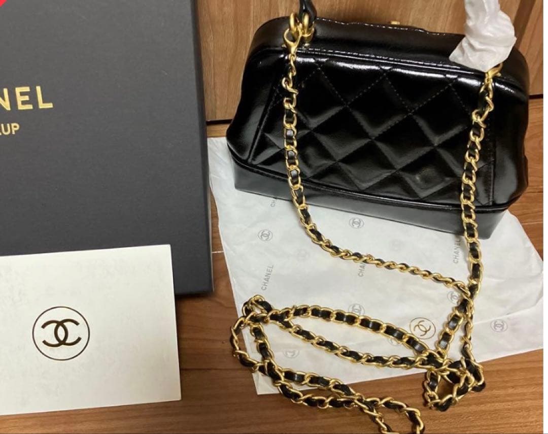 シャネルVIPノベルティショルダーバック