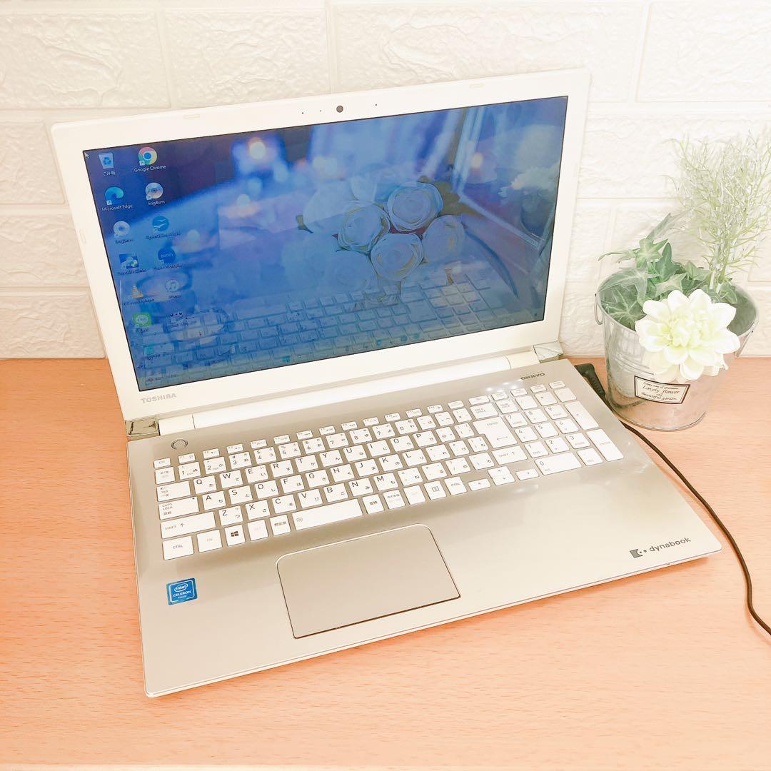 Windows11✨SSDで快適☘️大容量カメラ付すぐ使えるノートパソコン