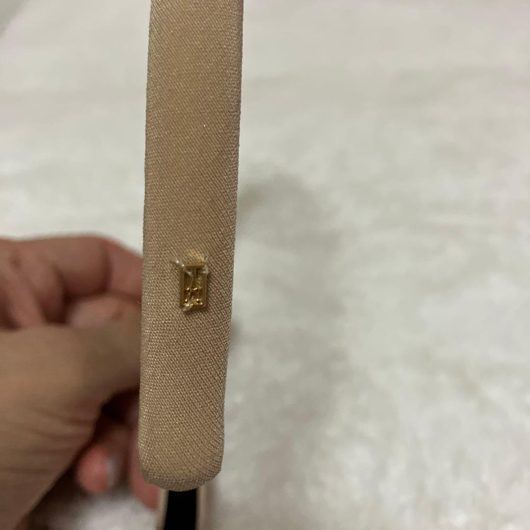 【アレクサンドルドゥパリ】サテンカチューシャ（ベージュ）