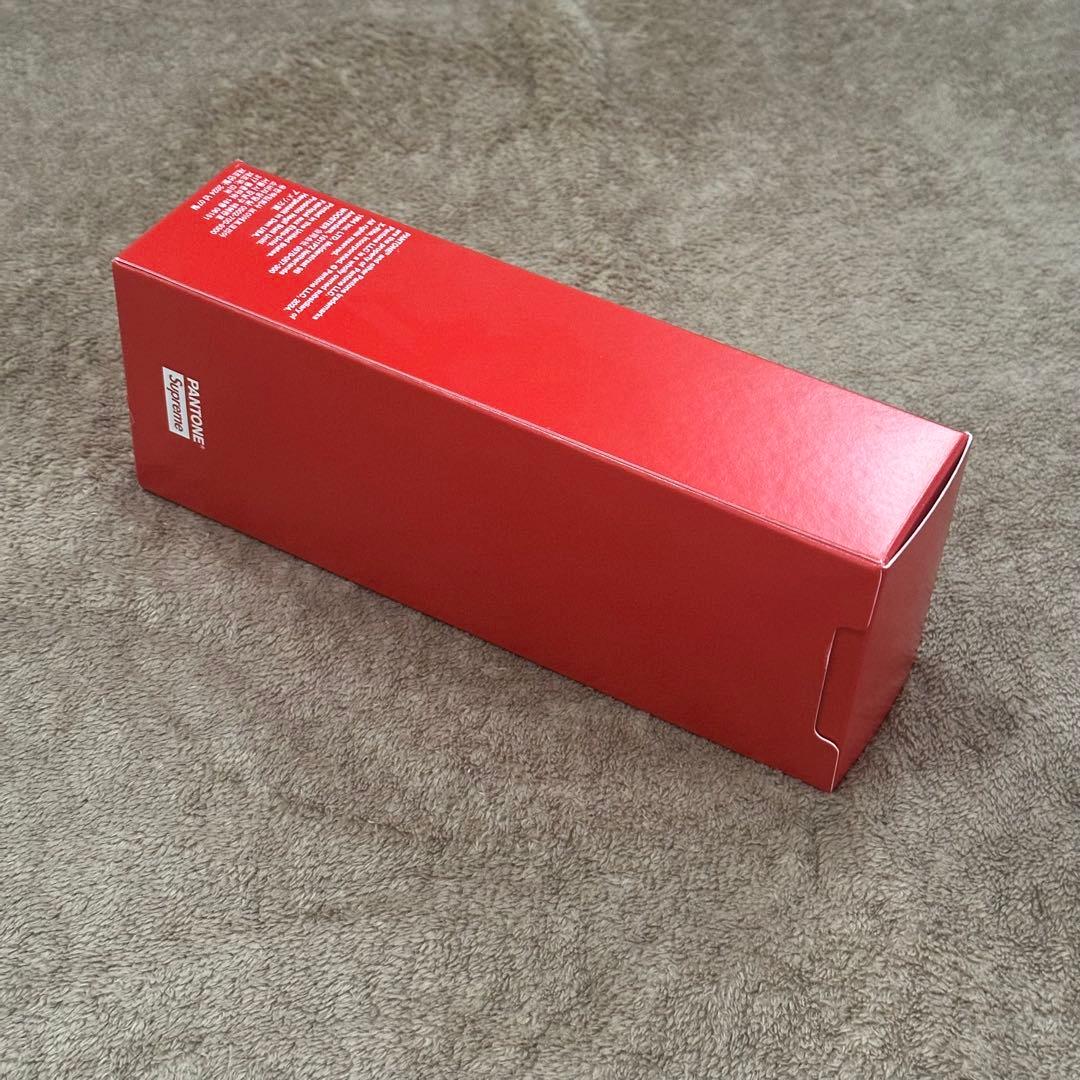 Supreme®/Pantone® Formula Guide