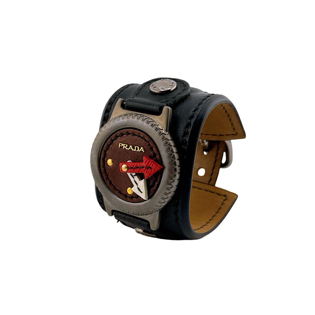 ★プラダ レザー 時計モチーフ ブレスレット バングル ブラック レザー★