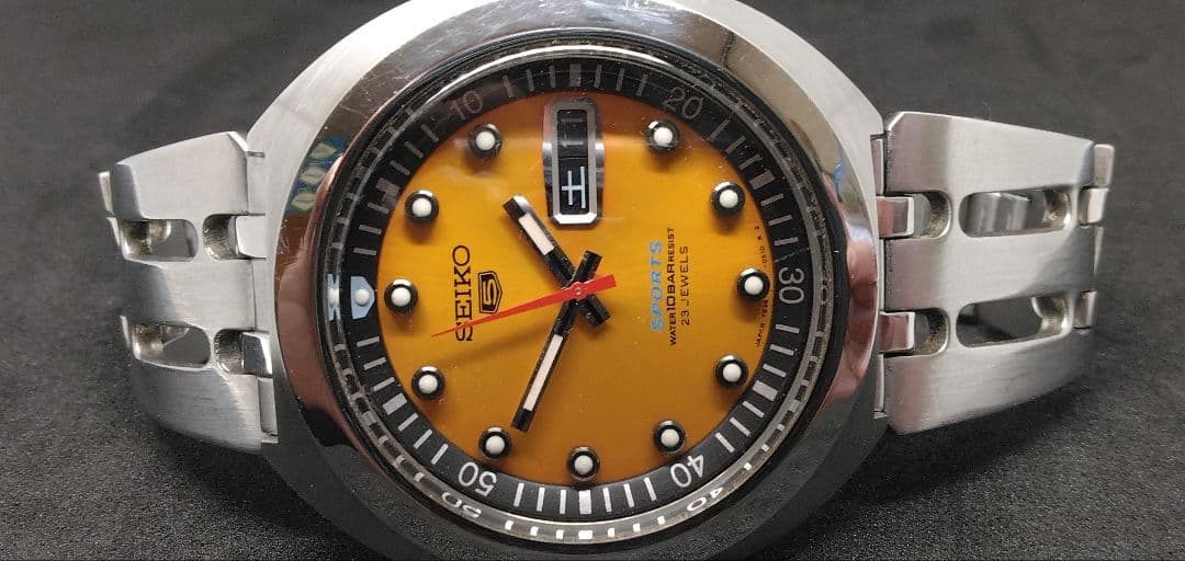 訳あり　SEIKO5 SPORTS 自動巻き 腕時計 オレンジ　複刻版希少モデル