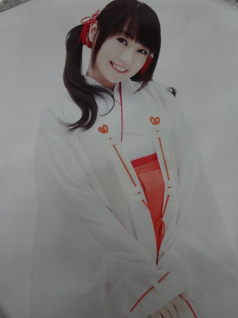 水樹奈々ポスター３０本まとめて　　　声優・シンガー・タレント　　入手困難非売品