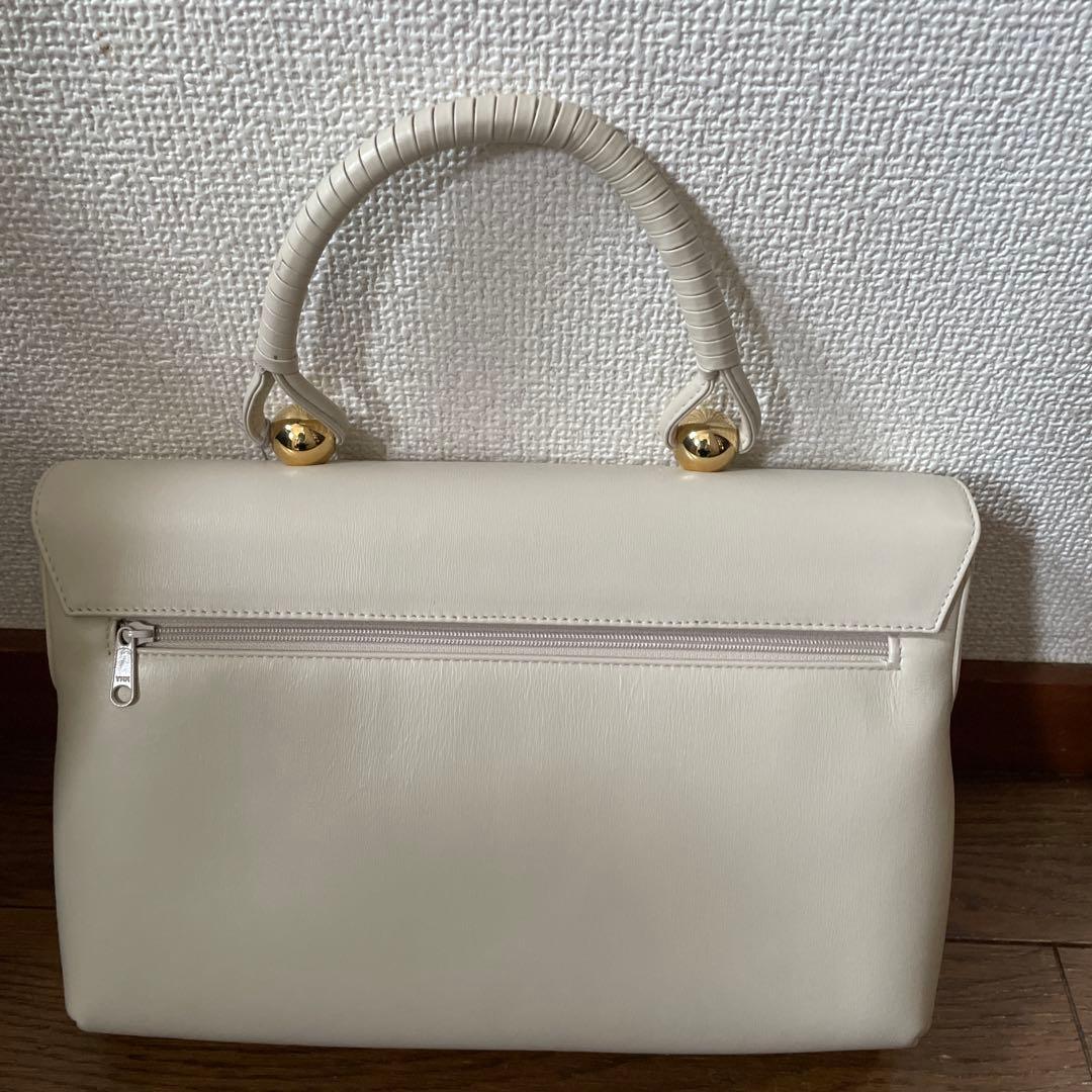 mai様　未使用　濱野　アイボリー　フォーマル　ハンドバッグ
