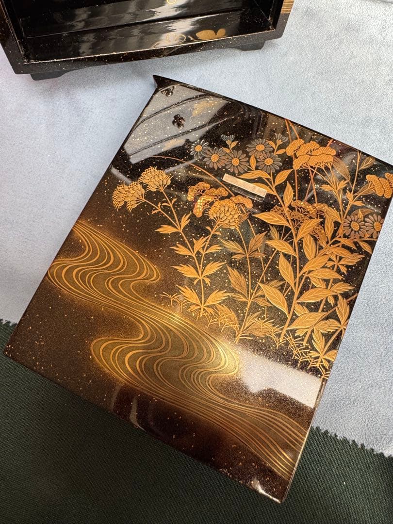 秋草蒔絵、小箪笥