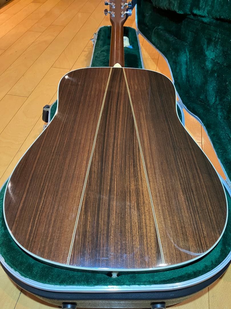 Martin マーチンD-35 ベアクロー　修理済み　ケース付き