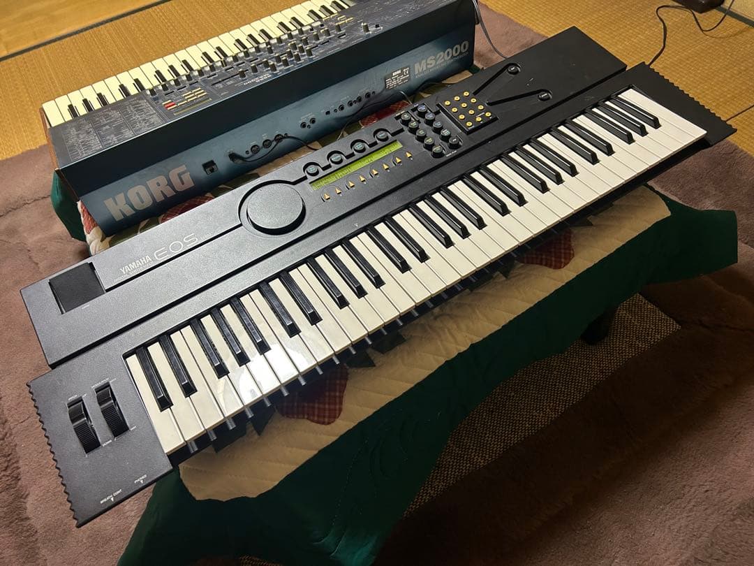 兵庫県神戸市よりYAMAHA EOS YS200 シンセサイザー送料込みです。