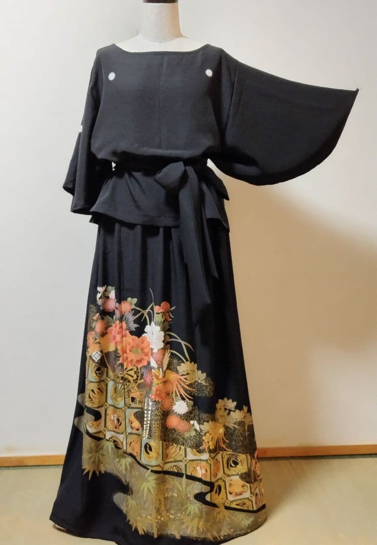 B2065 留袖リメイク袖広がりデザインフォーマルパーティードレス