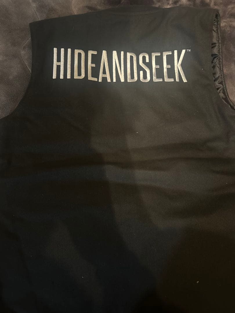 HIDEANDSEEK ブラック ベスト 新品タグ付き
