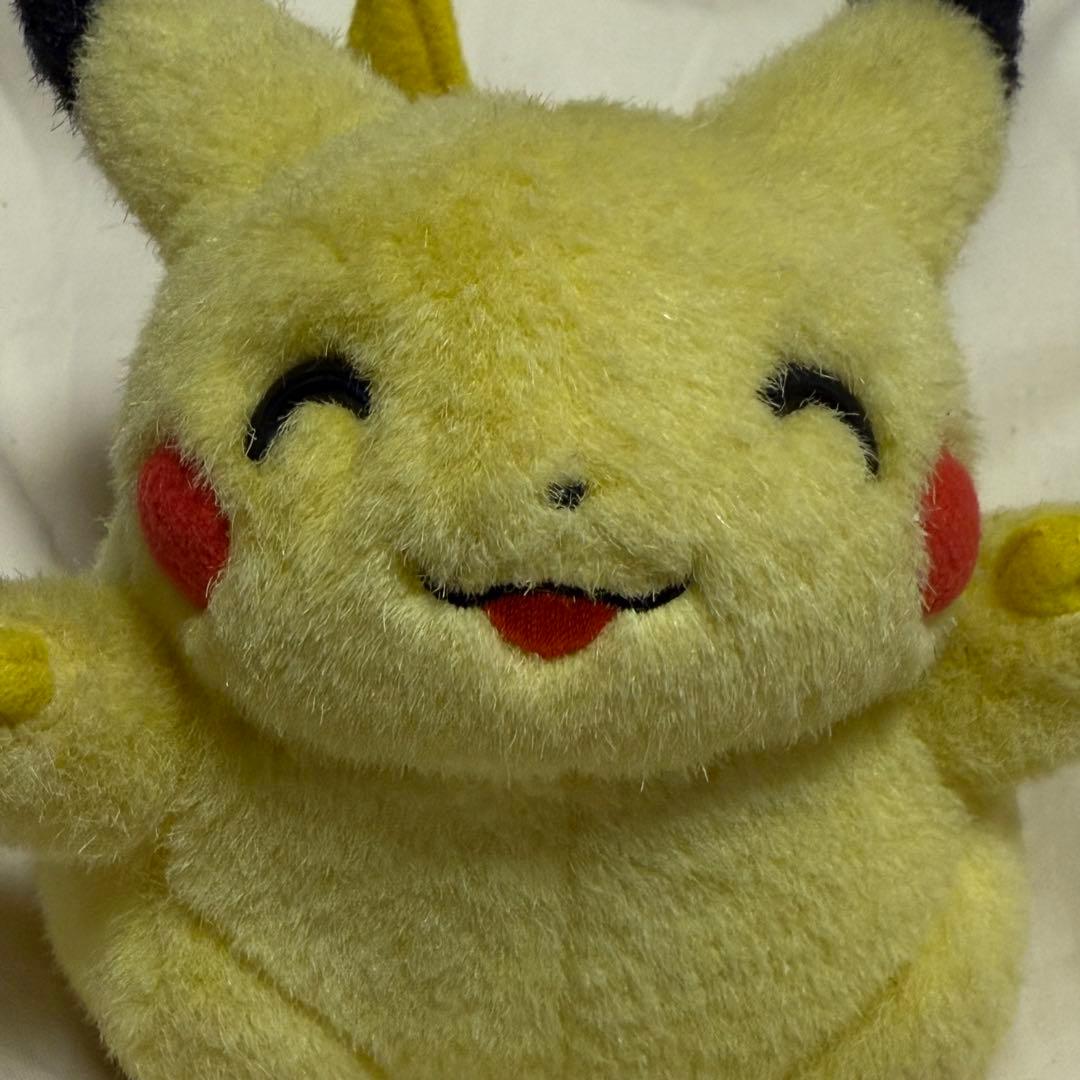 ポケモン　初期　ピカチュウ　ぬいぐるみ　笑顔 TOMY