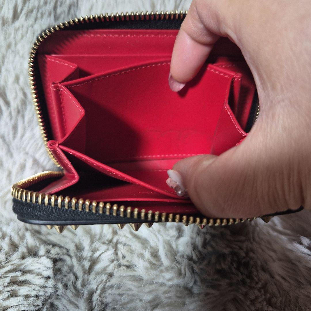 ルブタン　ケース