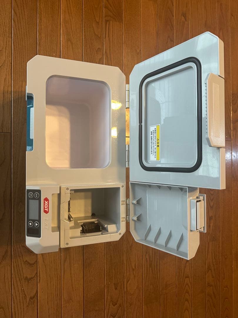 【美品】　マキタ　保冷温庫　CW003GZ